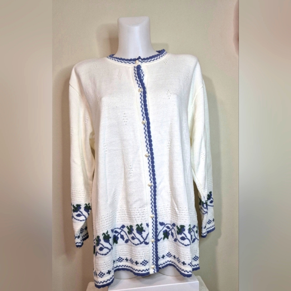 Pretty Vintage Floral Cotton Blend Knit Pearl Button Cardigan by Grace
